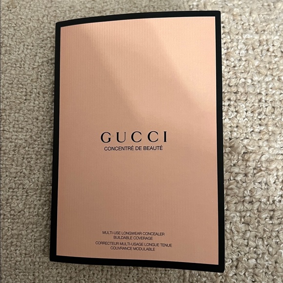 GUCCI CONCEALER SAMPLER - Picture 3 of 4